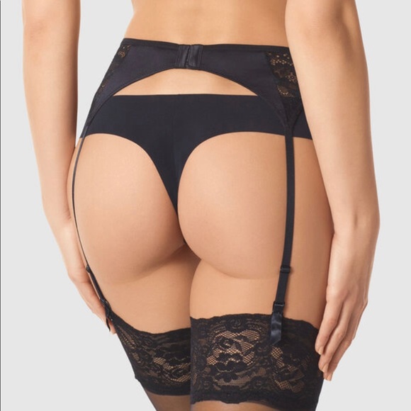 La Senza Garter Belt - Picture 2 of 6